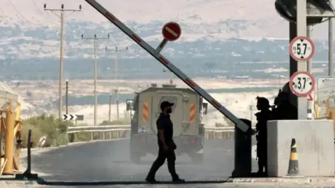 Two Persons Killed in Assault Near Jordan-West Bank Checkpoint, Israel's Defense Forces Reports