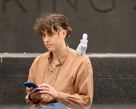 ‘People give me a ample space’: This unusual week of donning shoulder toys